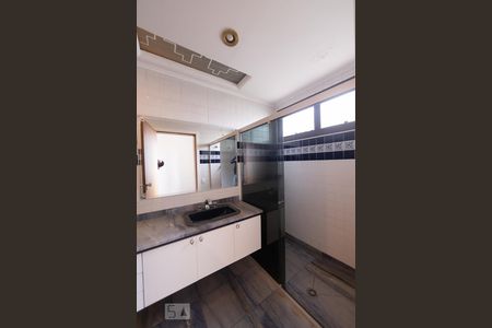 Banheiro da Suite 1 de apartamento à venda com 4 quartos, 346m² em Jardim Tatuapé, São Paulo