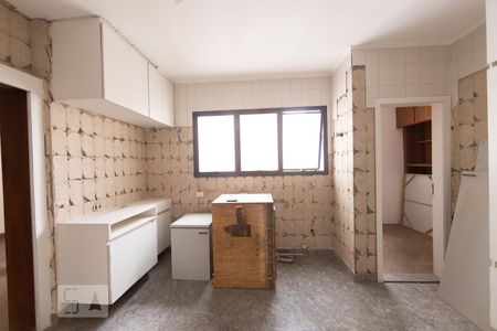 Apartamento à venda com 346m², 4 quartos e 4 vagasÁrea de Serviço