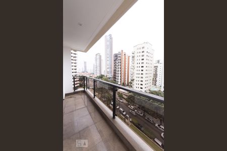 Apartamento à venda com 346m², 4 quartos e 4 vagasVaranda Suite 4