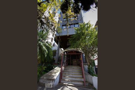 Fachada de kitnet/studio para alugar com 1 quarto, 35m² em Floresta, Porto Alegre