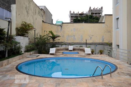 Apartamento à venda com 37m², 1 quarto e 1 vagaPiscina