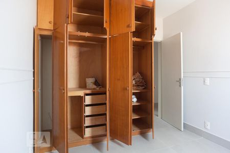 Quarto 2 de apartamento à venda com 2 quartos, 59m² em Jardim García, Campinas