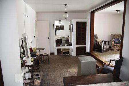 Casa de condomínio para alugar com 450m², 4 quartos e 2 vagasQuarto 3 Mobiliado - Suíte 1