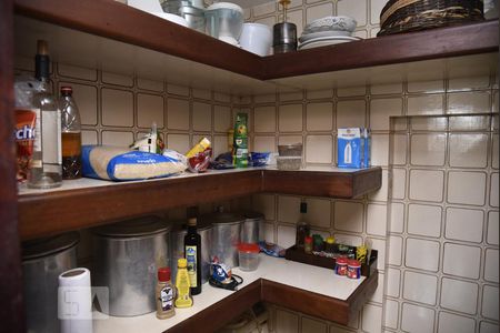 Casa de condomínio para alugar com 450m², 4 quartos e 2 vagasCozinha