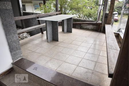 Casa de condomínio para alugar com 450m², 4 quartos e 2 vagasVaranda da Sala