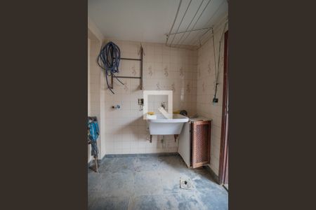 Casa de condomínio para alugar com 450m², 4 quartos e 2 vagas Casa de condomínio para alugar com 450m², 4 quartos e 2 vagasÁrea de Serviço