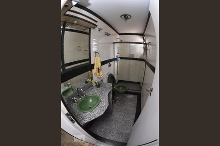 Casa de condomínio para alugar com 450m², 4 quartos e 2 vagasBanheiro 4