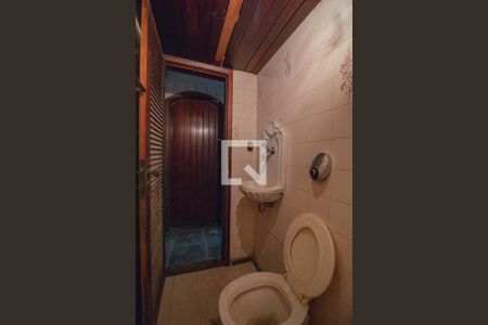 Casa de condomínio para alugar com 450m², 4 quartos e 2 vagas Casa de condomínio para alugar com 450m², 4 quartos e 2 vagasBanheiro 6