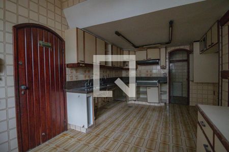 Casa de condomínio para alugar com 450m², 4 quartos e 2 vagas Casa de condomínio para alugar com 450m², 4 quartos e 2 vagasCozinha