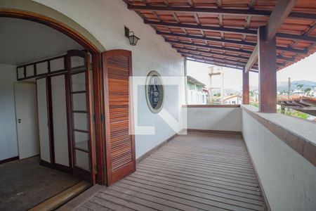 Casa de condomínio para alugar com 450m², 4 quartos e 2 vagas Casa de condomínio para alugar com 450m², 4 quartos e 2 vagasVaranda do Quarto 1