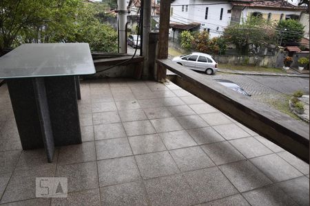 Casa de condomínio para alugar com 450m², 4 quartos e 2 vagasVaranda da Sala