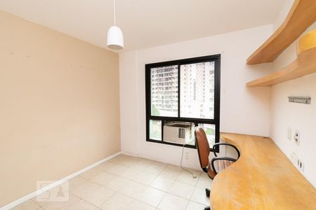 Apartamento à venda com 102m², 3 quartos e 1 vagaQuarto 2