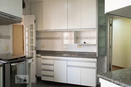 Apartamento à venda com 109m², 3 quartos e 2 vagasCOZINHA