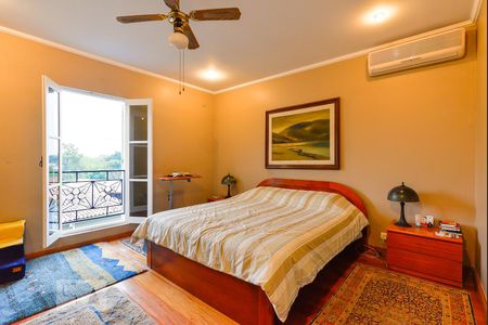 Casa à venda com 4 quartos, 500m² em Vila Madalena, São Paulo