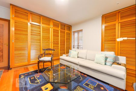 Casa à venda com 500m², 4 quartos e 4 vagas