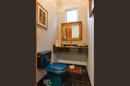 Casa à venda com 4 quartos, 500m² em Vila Madalena, São Paulo