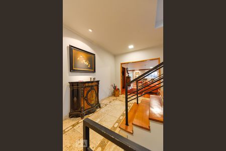 Casa à venda com 4 quartos, 500m² em Vila Madalena, São Paulo