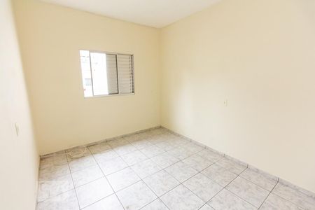 Quarto 1 de casa para alugar com 2 quartos, 60m² em Vila Ribeiro de Barros, São Paulo