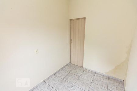 Quarto 2 de casa para alugar com 2 quartos, 60m² em Vila Ribeiro de Barros, São Paulo