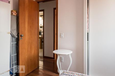 Apartamento à venda com 180m², 3 quartos e 2 vagasQuarto 2