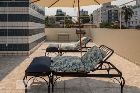 Apartamento à venda com 180m², 3 quartos e 2 vagasÁrea externa