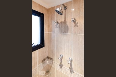 Apartamento para alugar com 266m², 4 quartos e 4 vagas Apartamento para alugar com 266m², 4 quartos e 4 vagasBanheiro da primeira suíte