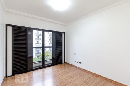 Apartamento para alugar com 266m², 4 quartos e 4 vagas Apartamento para alugar com 266m², 4 quartos e 4 vagasTerceira suíte