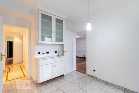 Apartamento para alugar com 266m², 4 quartos e 4 vagas Apartamento para alugar com 266m², 4 quartos e 4 vagasCopa