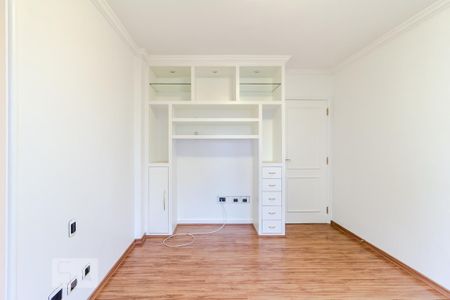 Apartamento para alugar com 266m², 4 quartos e 4 vagas Apartamento para alugar com 266m², 4 quartos e 4 vagasQuarta suíte