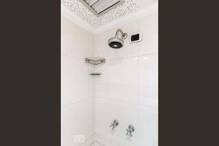 Apartamento para alugar com 266m², 4 quartos e 4 vagas Apartamento para alugar com 266m², 4 quartos e 4 vagasBanheiro da terceira suíte