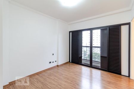 Apartamento para alugar com 266m², 4 quartos e 4 vagas Apartamento para alugar com 266m², 4 quartos e 4 vagasSegunda suíte