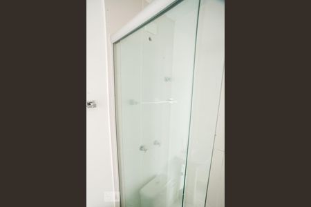 Banheiro de apartamento à venda com 3 quartos, 69m² em Jardim Carvalho, Porto Alegre