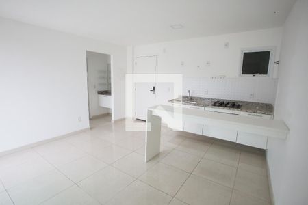 Sala de kitnet/studio à venda com 1 quarto, 41m² em Taquara, Rio de Janeiro