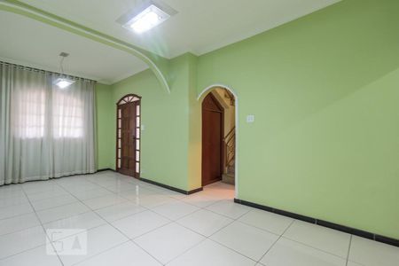 Casa para alugar com 200m², 4 quartos e 2 vagasDetalhe Sala