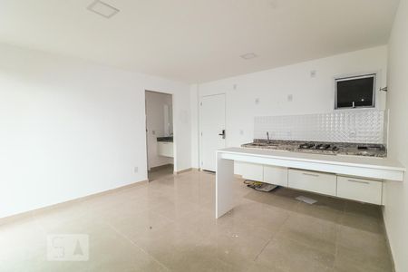 Sala de apartamento para alugar com 1 quarto, 40m² em Taquara, Rio de Janeiro