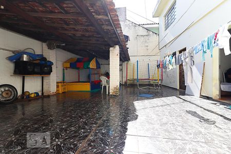 Casa à venda com 201m², 3 quartos e 3 vagas Casa à venda com 201m², 3 quartos e 3 vagasArea Comum