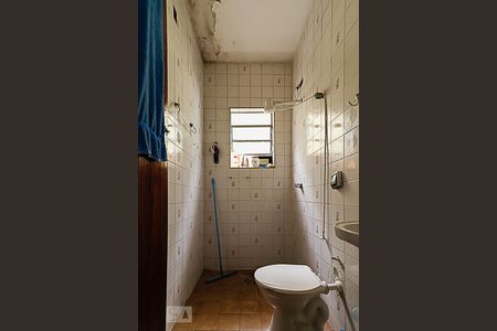 Casa à venda com 201m², 3 quartos e 3 vagas Casa à venda com 201m², 3 quartos e 3 vagasBanheiro 2