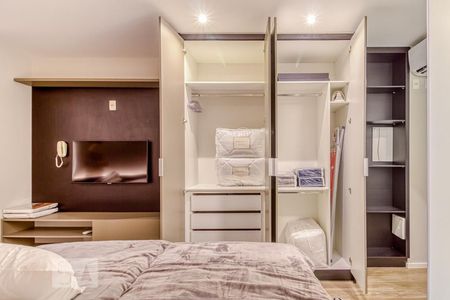 Studio para alugar com 29m², 1 quarto e 1 vaga Studio para alugar com 29m², 1 quarto e 1 vagaStudio