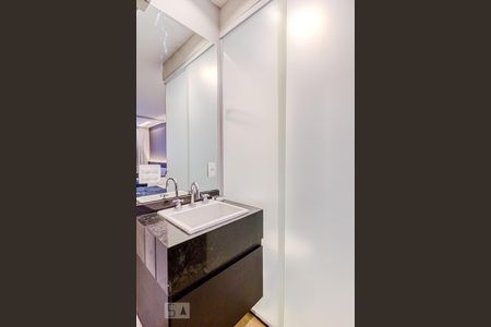 Studio para alugar com 29m², 1 quarto e 1 vaga Studio para alugar com 29m², 1 quarto e 1 vagaBanheiro