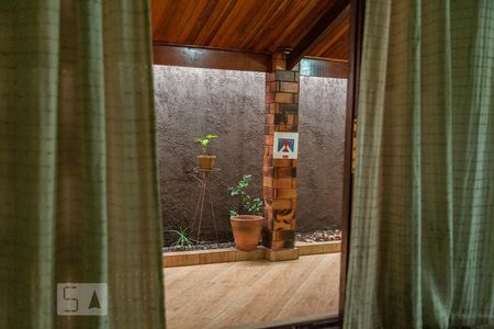 Vista Sala de casa para alugar com 3 quartos, 120m² em Vila Campanela, São Paulo