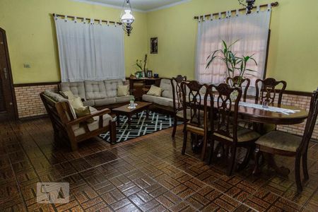 Sala de casa para alugar com 3 quartos, 120m² em Vila Campanela, São Paulo