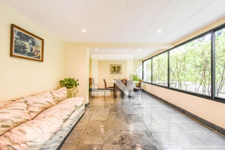 Apartamento para alugar com 140m², 3 quartos e 1 vagaHall