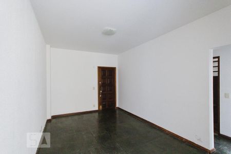 Apartamento à venda com 80m², 2 quartos e sem vagaSala