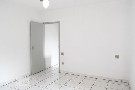 QUARTO 2 de casa para alugar com 4 quartos, 160m² em Vila União, São Paulo