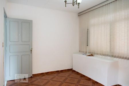 SALA de casa para alugar com 4 quartos, 160m² em Vila União, São Paulo