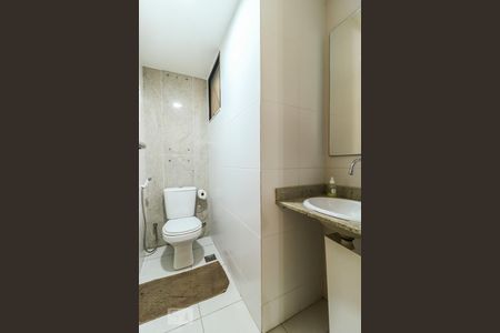 Lavabo de casa de condomínio para alugar com 3 quartos, 90m² em Freguesia, Rio de Janeiro