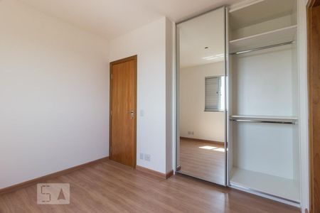 Apartamento para alugar com 150m², 4 quartos e 3 vagasQuarto 2 - Armários