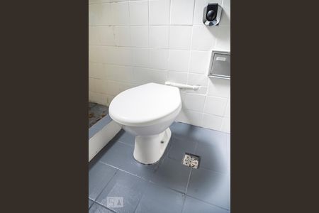 Banheiro de apartamento à venda com 1 quarto, 38m² em Copacabana, Rio de Janeiro
