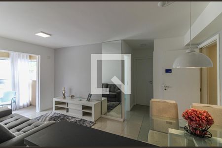 Sala de apartamento para alugar com 2 quartos, 67m² em Recreio dos Bandeirantes, Rio de Janeiro