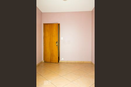 QUARTO 2 de casa para alugar com 3 quartos, 120m² em Parque São Domingos, São Paulo